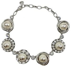 Gucci authentic large Perls & crystals silver necklace